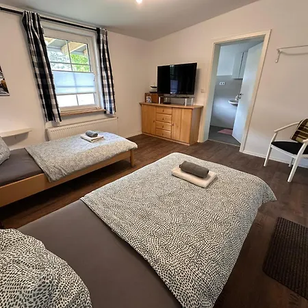 Eickhof Ferienzimmer No2 Mit Bad, Parkplatz - Guenter Homestay Warnow (Rostock)